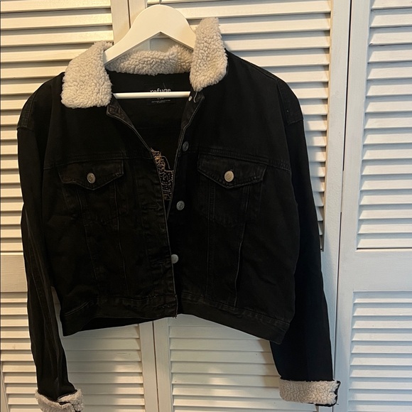 #1382** Black thick Jean Jacket Horse Design by Julie Lee Nersinger Art - Picture 3 of 7